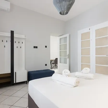 Amazing 2 Bedroom House Apartament *
